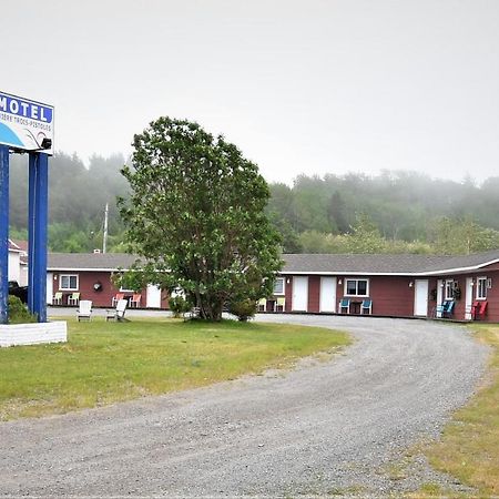 Motel Riviere Trois Pistoles Extérieur photo