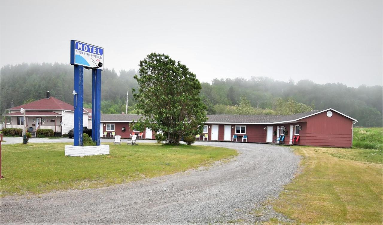 Motel Riviere Trois Pistoles Extérieur photo